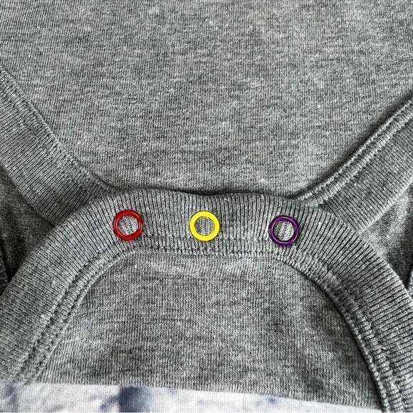 unity unisex one piece 6-9 months - Picture 2 of 6